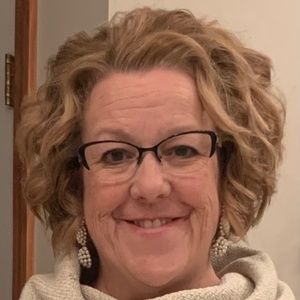 Meet your Posher, Carolyn